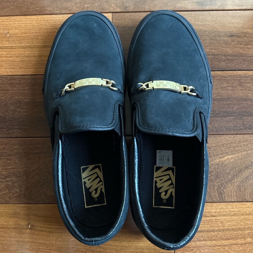 NEW NEVER WORN Vans Black Leather Loafers